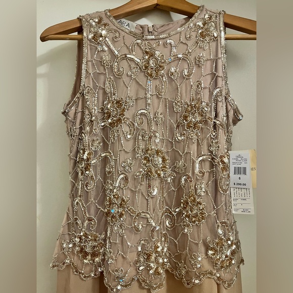 J Kara Dresses & Skirts - NWT J KARA Beaded Formal Sleeveless Blush Gown with Gold Sequins